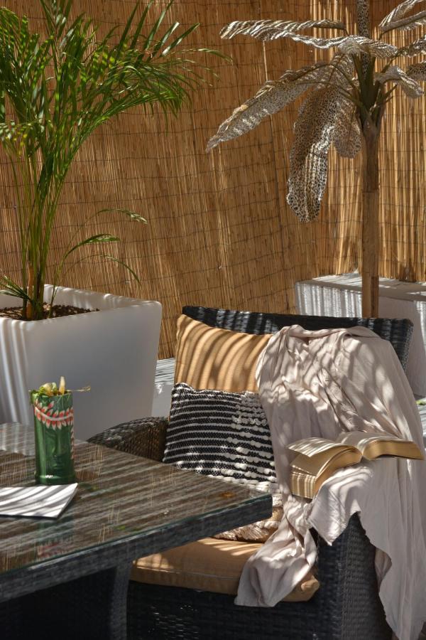 Margarita Hotel Firostefani Luaran gambar